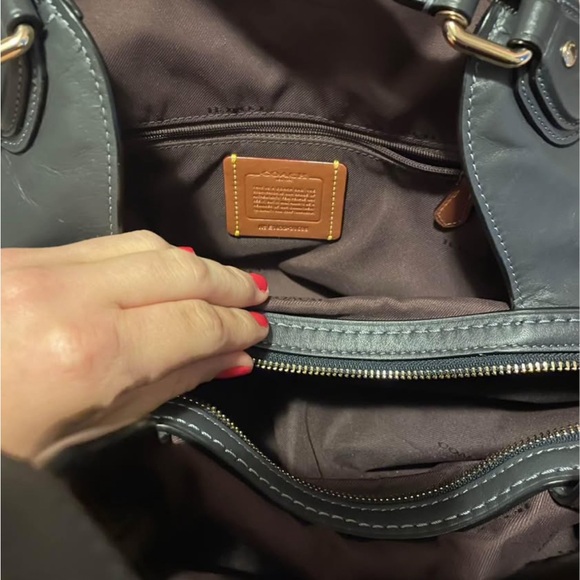 Coach dark navy blue tote - Picture 4 of 9